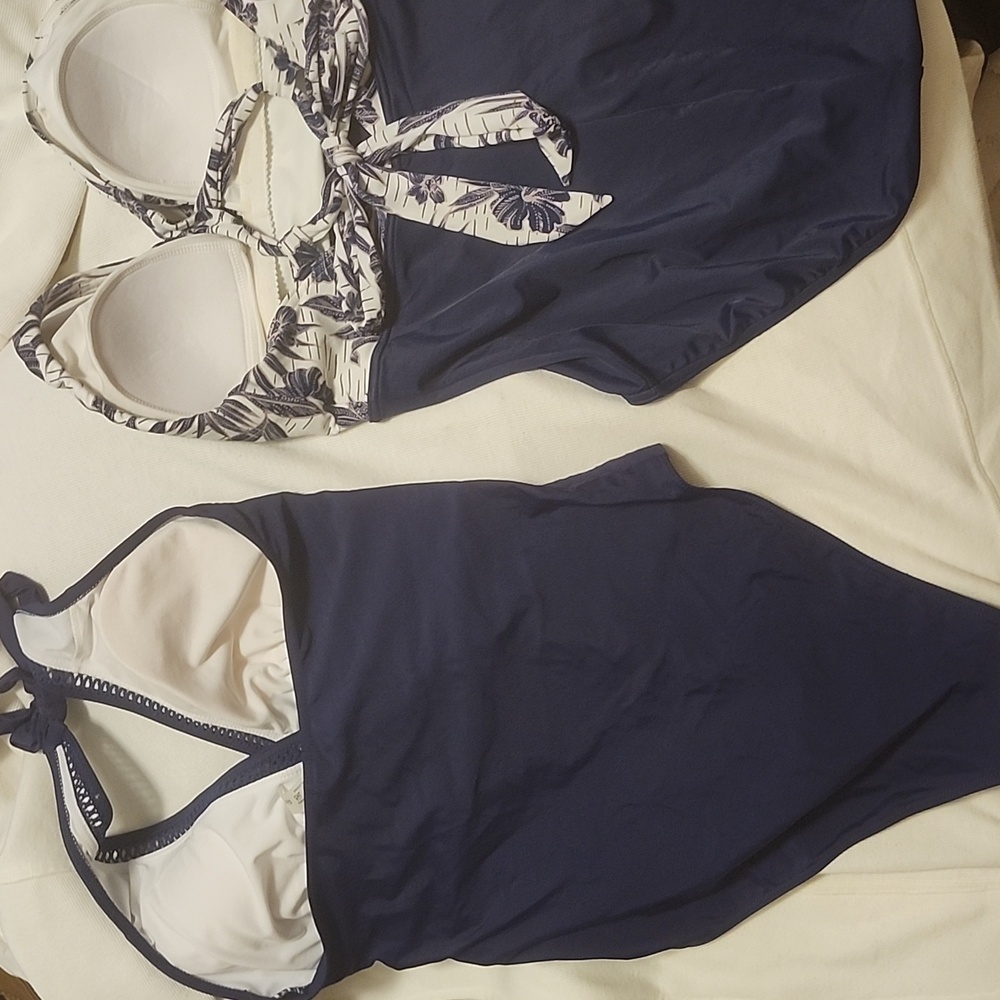 2 bathing suits. - Picture 3 of 3